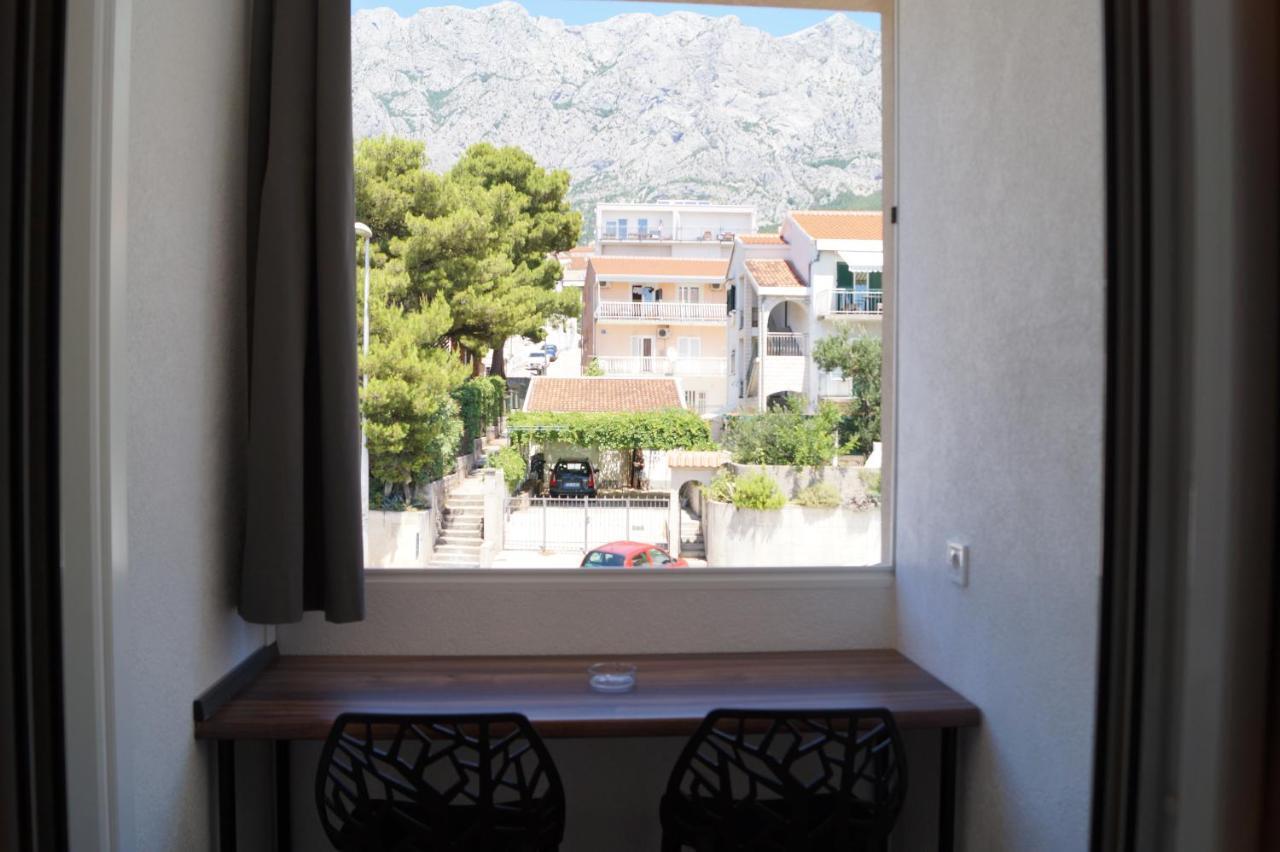 Apartments Mario With Private Parking Makarska Exterior foto